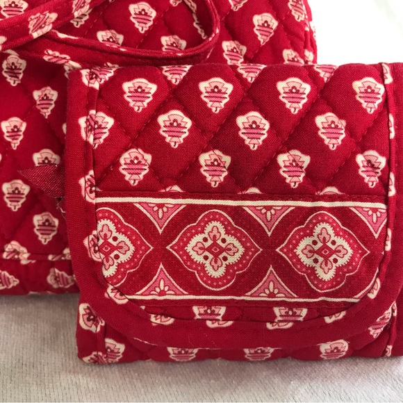 Vera Bradley - Two Piece Set - Picture 3 of 13